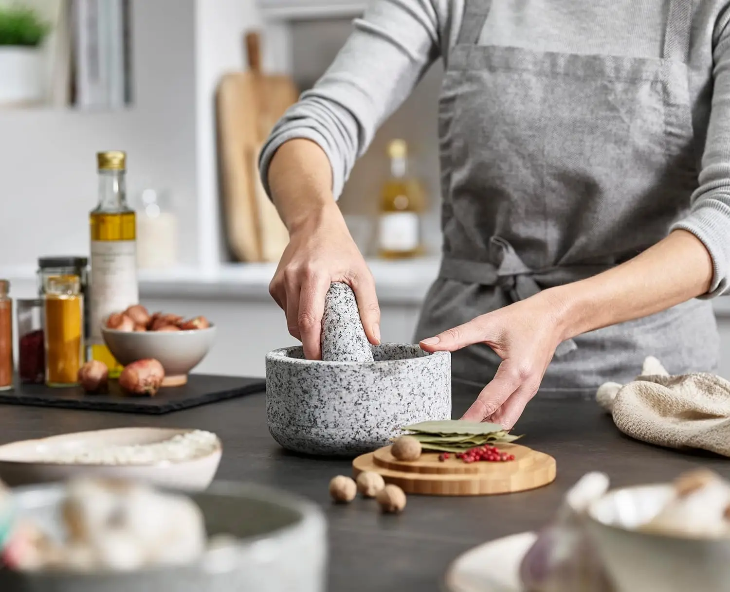 مدقة جرانيت بغطاء من الخيزران، - مراجعة Mortar Pestle Granite وسعره